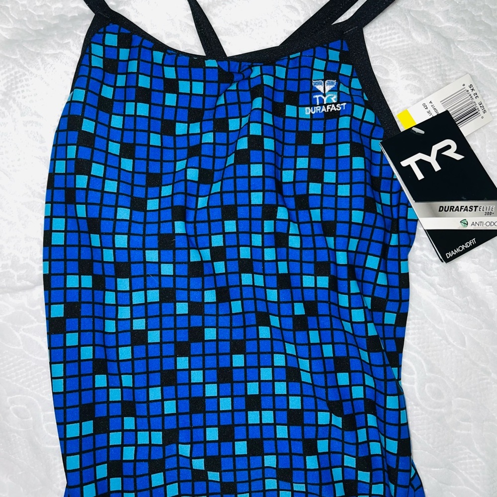 TYR Durafast Elite Onepiece Brand New